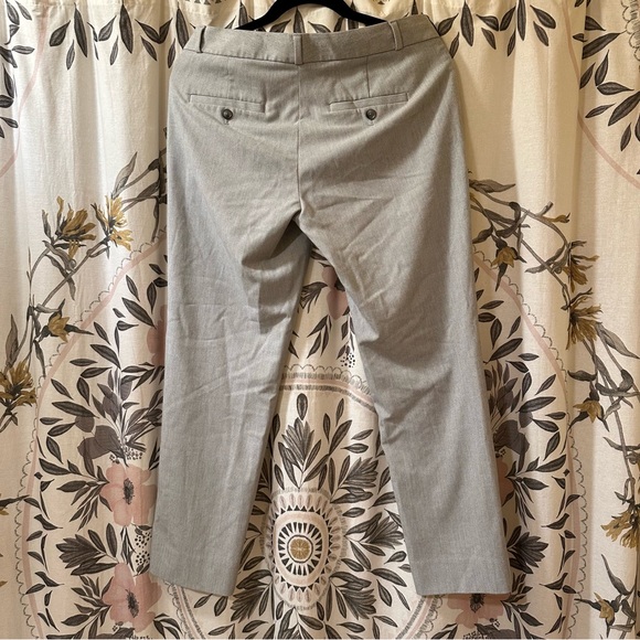 Banana Republic Avery style work pants size 4 light grey - Picture 2 of 3